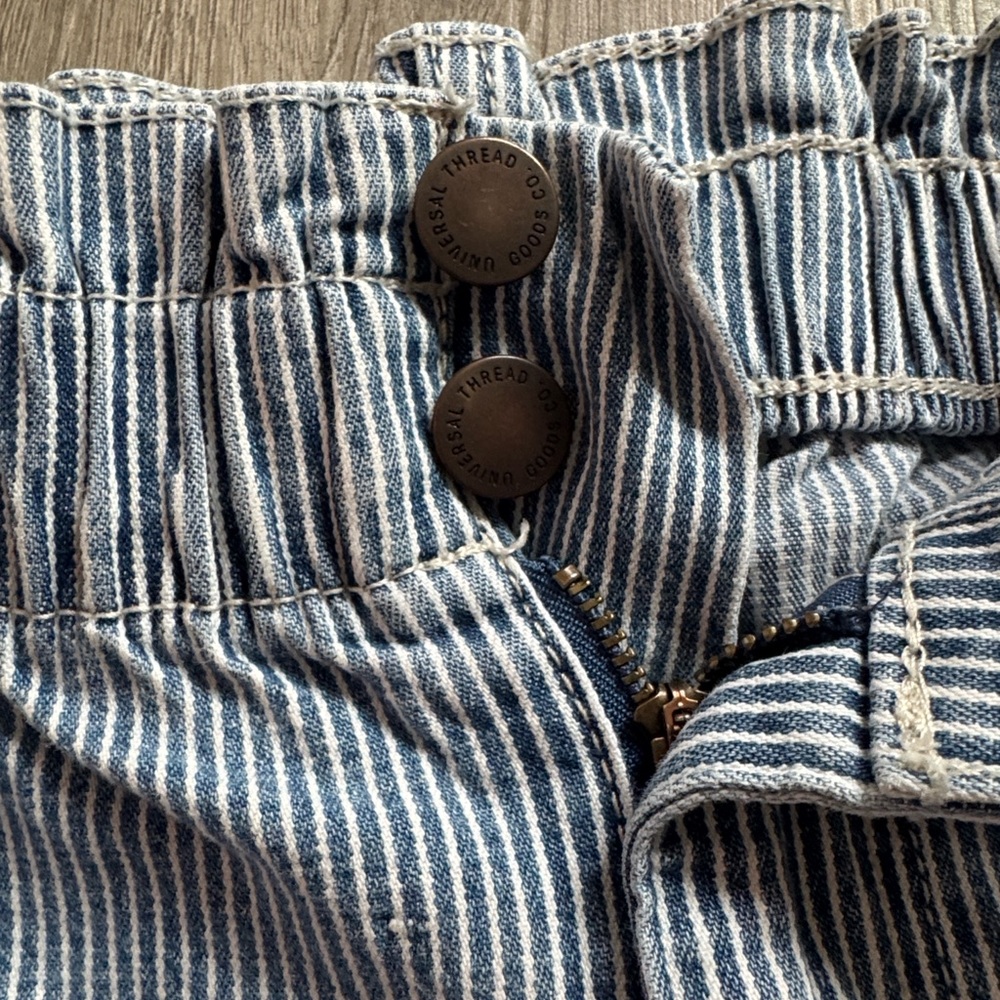 Universal Thread High Rise Blue Pinstripe Jeans - Picture 6 of 7